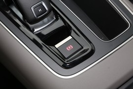 2020款雪铁龙天逸C5