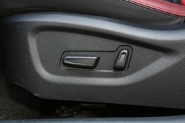2019款起亚智跑