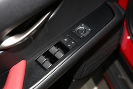 2020款雷克萨斯UX260h