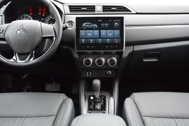 2020款三菱劲炫ASX