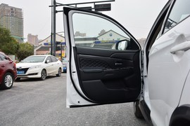 2020款三菱劲炫ASX