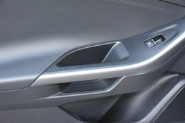 2020款现代菲斯塔纯电动