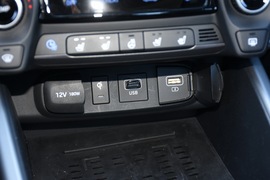 2020款现代菲斯塔纯电动