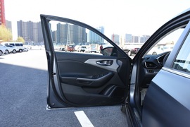 2020款现代菲斯塔纯电动