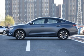 2020款现代菲斯塔纯电动