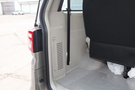 2020款东风风行菱智M5