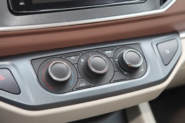 2020款东风风行菱智M5