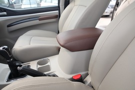 2020款东风风行菱智M5