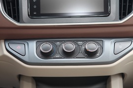 2020款东风风行菱智M5