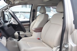 2020款东风风行菱智M5