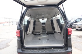 2020款东风风行菱智M5