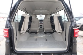 2020款东风风行菱智M5