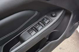 2019款东南DX3新能源