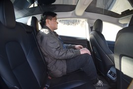   2019款特斯拉Model 3 标准续航后驱升级版