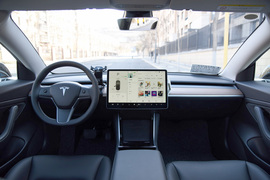   2019款特斯拉Model 3 标准续航后驱升级版