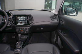 2020款Jeep指南者