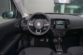 2020款Jeep指南者