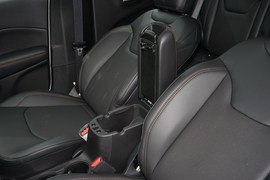 2020款Jeep指南者