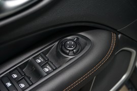 2020款Jeep指南者