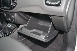 2020款Jeep指南者