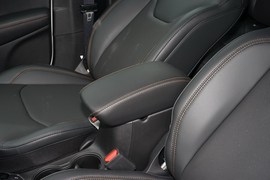 2020款Jeep指南者