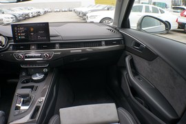 2020款奥迪A4L