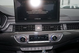 2020款奥迪A4L