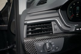 2020款奥迪A4L