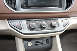 2020款东风风行菱智M5