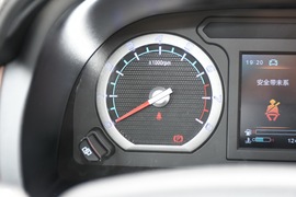 2020款东风风行菱智M5