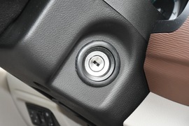 2020款东风风行菱智M5