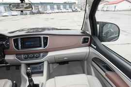 2020款东风风行菱智M5