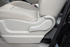 2020款东风风行菱智M5