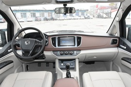 2020款东风风行菱智M5