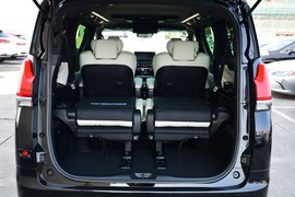 2020款雷克萨斯LM