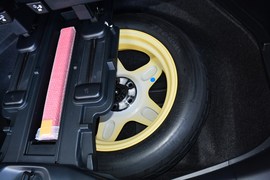 2020款雷克萨斯LM