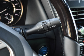 2020款雷克萨斯LM