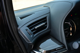 2020款雷克萨斯LM