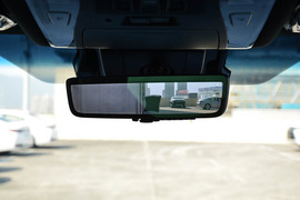 2020款雷克萨斯LM