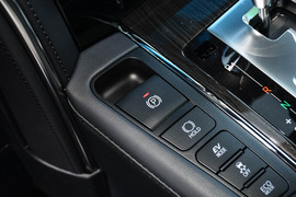 2020款雷克萨斯LM