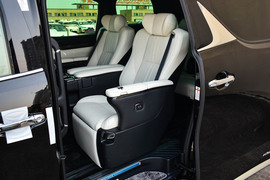 2020款雷克萨斯LM