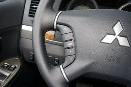 2020款三菱帕杰罗