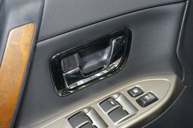 2020款三菱帕杰罗