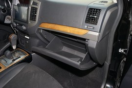 2020款三菱帕杰罗