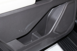 2020款长安福特探险者EcoBoost