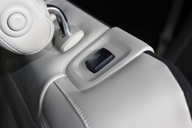 2020款长安福特探险者EcoBoost