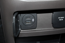 2020款长安福特探险者EcoBoost