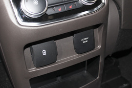 2020款长安福特探险者EcoBoost