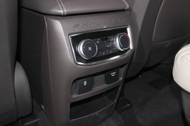 2020款长安福特探险者EcoBoost