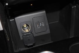 2020款长安福特探险者EcoBoost